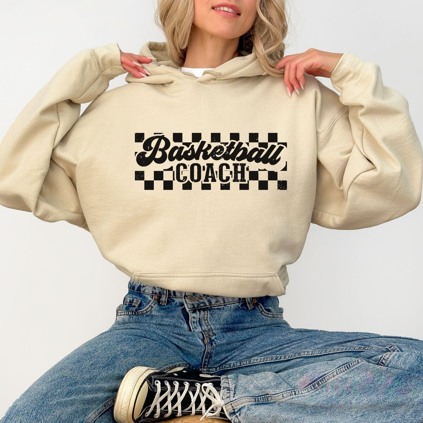 Personalized Retro Basketball Hoodie – Sweatshirt with Checkered Background